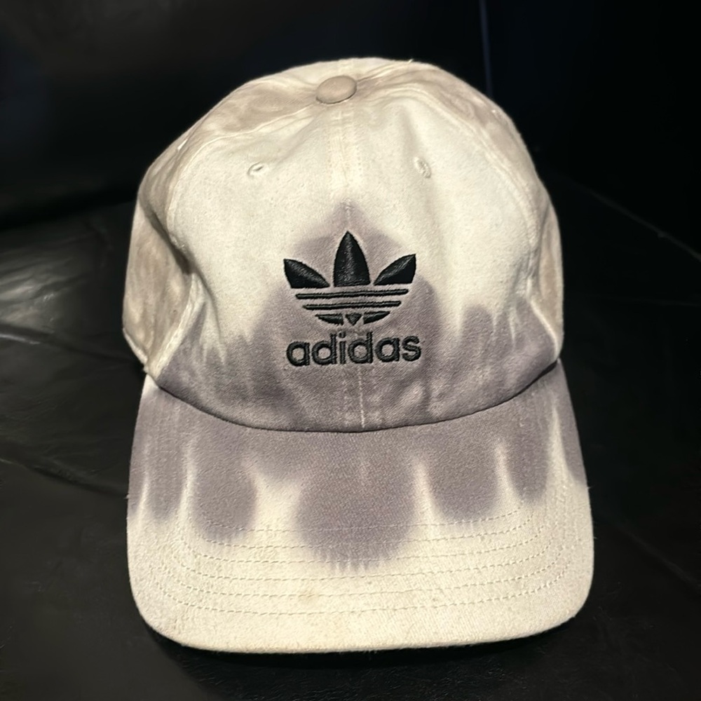 Adidas White and Grey Color Men’s Hat - Adjustable